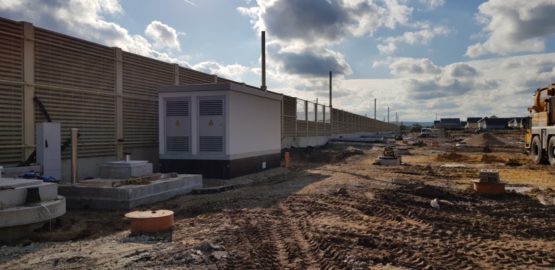 Neu errichtete Trafostation sowie Abwasserpumpwerk (November 2019)